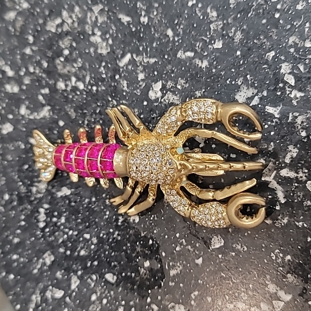 Gold 🦞 with Hot Pink and white encrusted gem stones PIN BROOCE (ONE OF A KIND)